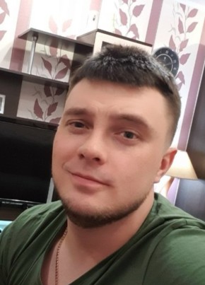 Максим из Екатеринбурга 38 лет
