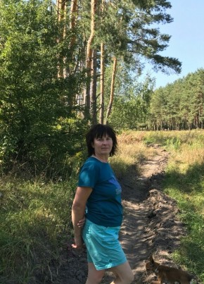 Нина, 62, Россия, Орёл