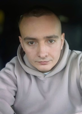 Илья из Удельнаи 33 года
