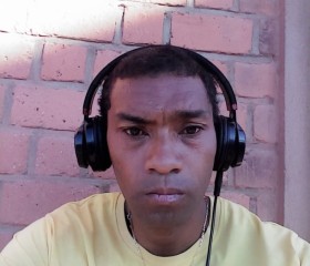 Rakotoarisonrivo, 44, Antananarivo