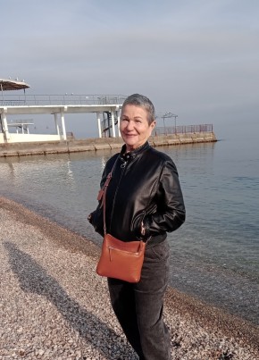 нина из Алушты 68 лет