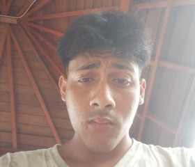Set Kadek Juni, 21, Singaraja