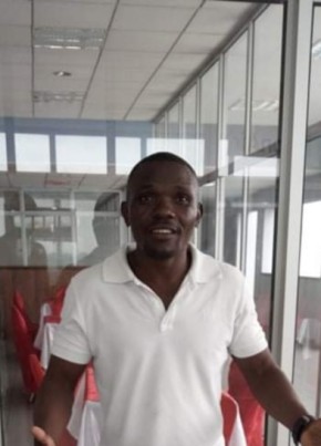 Sebastião bata, 39, República de Angola, Loanda