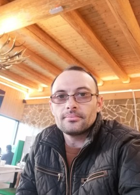 Stefanu, 38, Romania, Iași