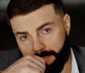 Ilya, 35, Munich