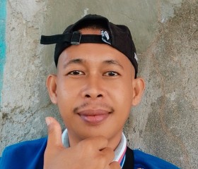 Ismail, 30, Makassar