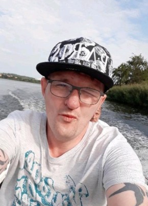 Brian, 37, Denmark, Herning