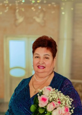 Елена из Елизово 67 лет