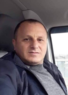 Duran, 48, Türkiye Cumhuriyeti, Ankara