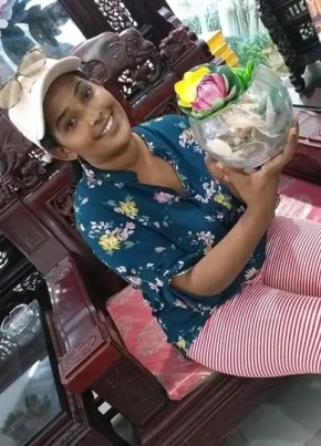 Manee из Djibouti 36 лет