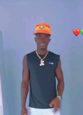 Dio из Vélingara 30 лет