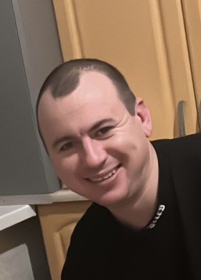 Влад из Берасьце 32 года