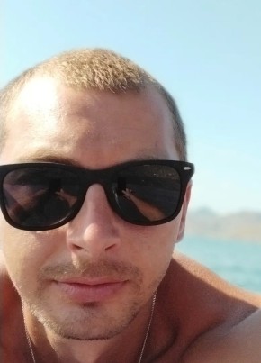 Роман, 31, Россия, Ялта