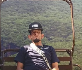 Oscar, 30, San Diego