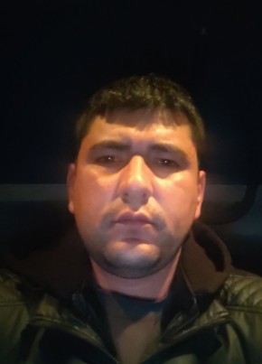 Али