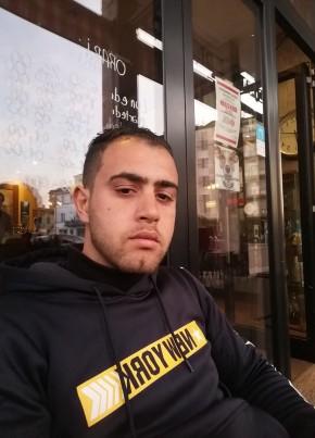 Ahmed, 26, Repubblica Italiana, Casalpusterlengo
