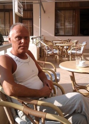 Игорь, 63, Россия, Санкт-Петербург