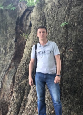 Максим Б, 42, Россия, Москва