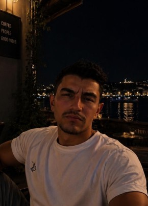 Ramazan из İstanbul 24 года