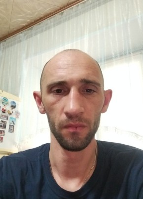 Дмитрий из Северскаи 34 года