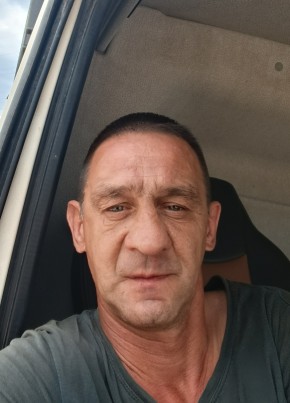 Василий из Окуловки 18 лет