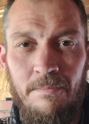 Yury Z из Narva 44 года