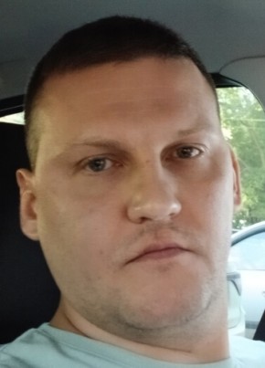 Павел из Воронежа 36 лет