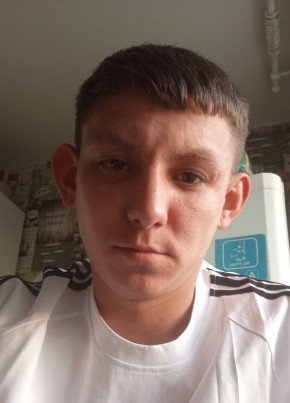 Денис из Перми 22 года