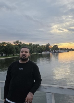 Rustam из Warszawa 38 лет