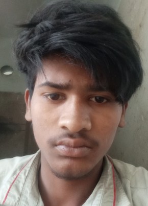 Meghu Kumar, 18, India, Mannārakkāt