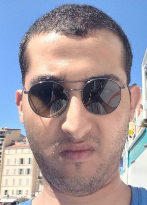 Mounir, 22, République Française, Bagnolet