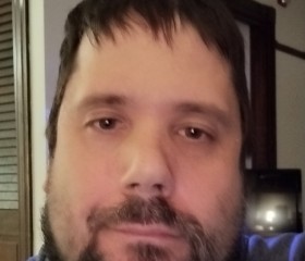 Matt, 43, Farmington (State of Connecticut)
