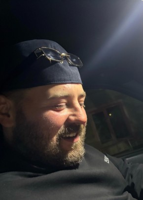 Вячеслав из Губахи 34 года