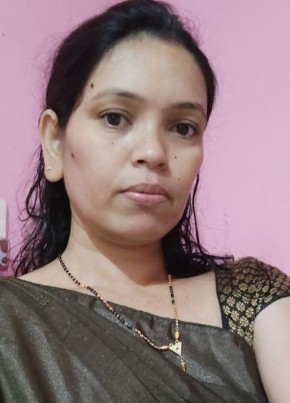 Rina, 18, India, Meerut