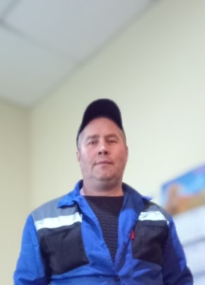 Денис из Смоленска 49 лет