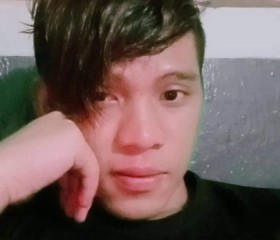 Rendii, 21, Jayapura