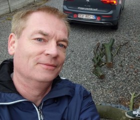 Sander, 49, Brussels