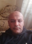 Tarik, 32, Cairo