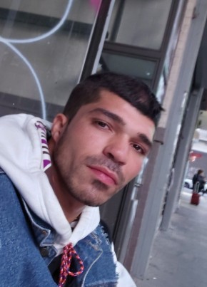 Tasos из Αθηναι 29 лет