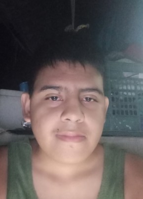 Felipe de Jesús из Ciudad Lázaro Cárdenas 18 лет