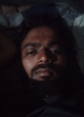 Raj kumrA, 34, India, Bahraich