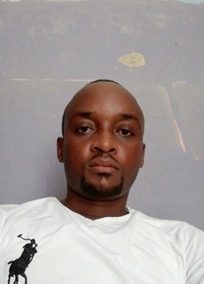 Beker , 35, République Gabonaise, Libreville