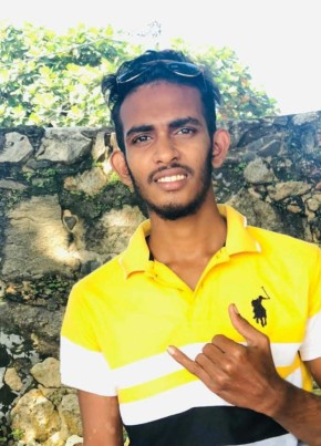 Chathu из ෙකාළඹ 22 года