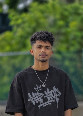 Sasi из අනුරාධපුර පෞරාණික නගරය 20 лет