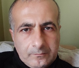 Pavel, 44, Minden