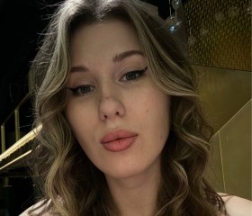 Karolina, 24, Saint Petersburg