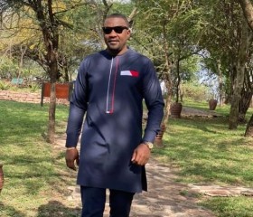 NanaQwesi, 39, London