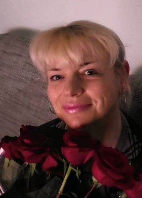Елена, 52, Россия, Гатчина