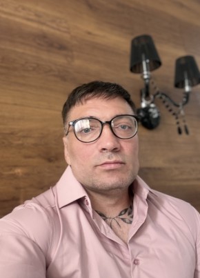Денис из Самары 45 лет