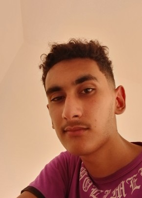 يوسف из كفر صقر 19 лет